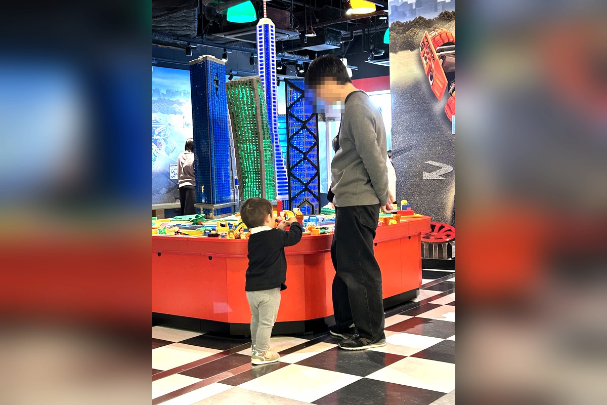 レゴレーサー ビルド&テストゾーンで自分で組み立てた車を走らせる