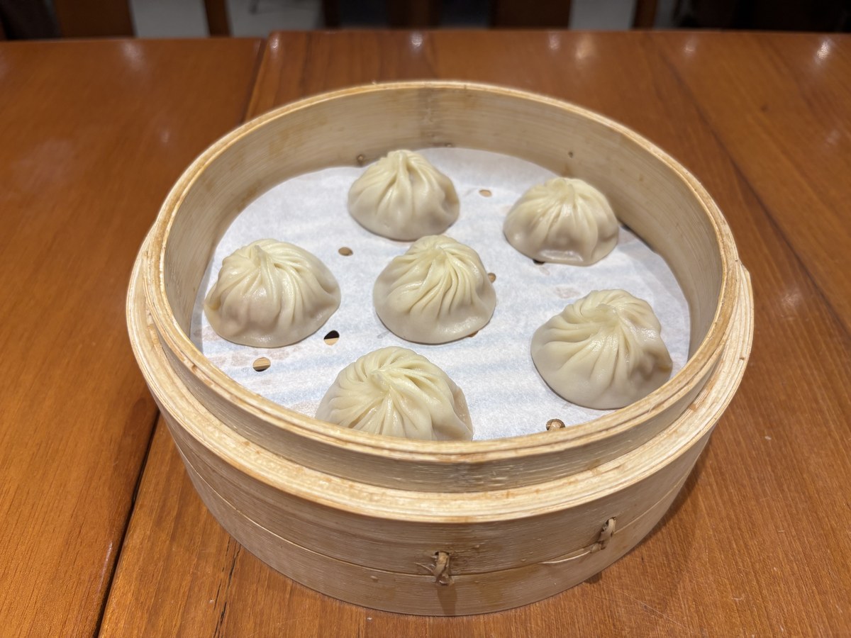 鼎泰豐のせいろに入った小籠包
